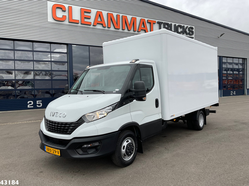 Iveco Daily 35C16 2.3 met laadklep - Camion fourgon: photos 1 Iveco Daily 35C16 2.3 met laadklep - Camion fourgon: photos 1