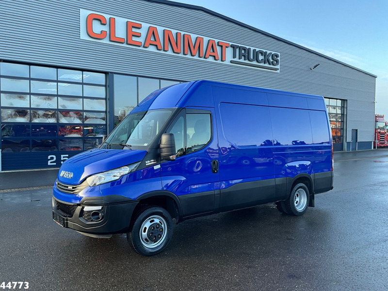Iveco Daily 35C18 RIONED hogedrukwater installatie - Camion hydrocureur: photos 2 Iveco Daily 35C18 RIONED hogedrukwater installatie - Camion hydrocureur: photos 2