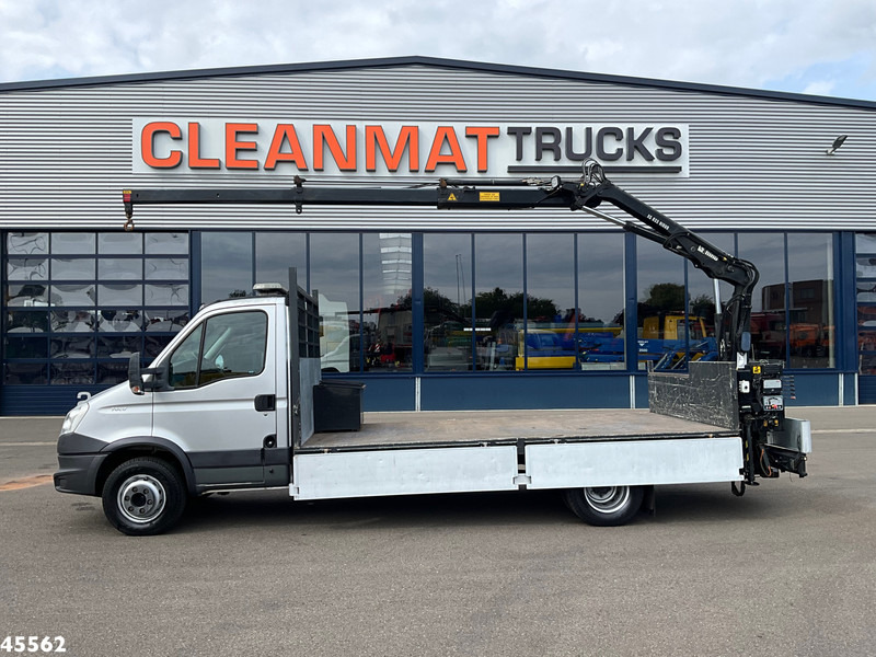 Iveco Daily 70C17 Hiab 3 Tonmeter laadkraan Just 38.461 Km! - Camion grue: photos 2 Iveco Daily 70C17 Hiab 3 Tonmeter laadkraan Just 38.461 Km! - Camion grue: photos 2