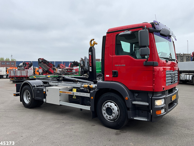 MAN TGM 18.280 Multilift 21 Ton haakarmsysteem Just 25.790 km! - Camion ampliroll: photos 3 MAN TGM 18.280 Multilift 21 Ton haakarmsysteem Just 25.790 km! - Camion ampliroll: photos 3