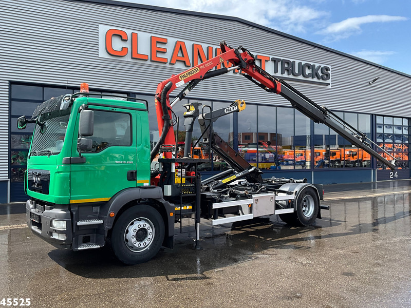 MAN TGM 18.290 Palfinger 11 Tonmeter laadkraan Just 92.971 km! - Camion ampliroll, Camion grue: photos 1 MAN TGM 18.290 Palfinger 11 Tonmeter laadkraan Just 92.971 km! - Camion ampliroll, Camion grue: photos 1