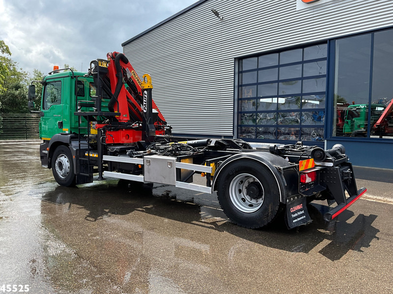 MAN TGM 18.290 Palfinger 11 Tonmeter laadkraan Just 92.971 km! - Camion ampliroll, Camion grue: photos 2 MAN TGM 18.290 Palfinger 11 Tonmeter laadkraan Just 92.971 km! - Camion ampliroll, Camion grue: photos 2