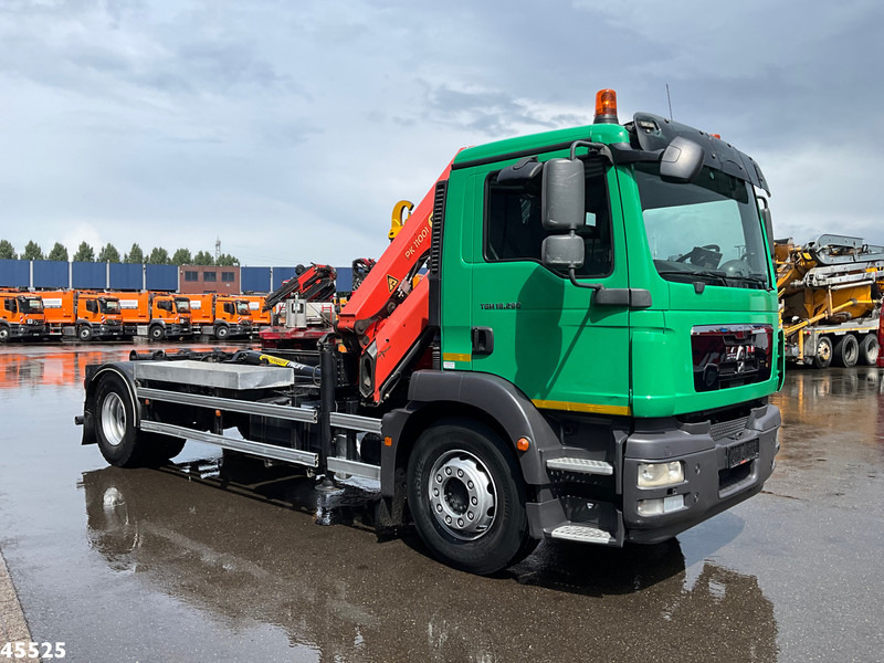 MAN TGM 18.290 Palfinger 11 Tonmeter laadkraan Just 92.971 km! - Camion ampliroll, Camion grue: photos 5 MAN TGM 18.290 Palfinger 11 Tonmeter laadkraan Just 92.971 km! - Camion ampliroll, Camion grue: photos 5
