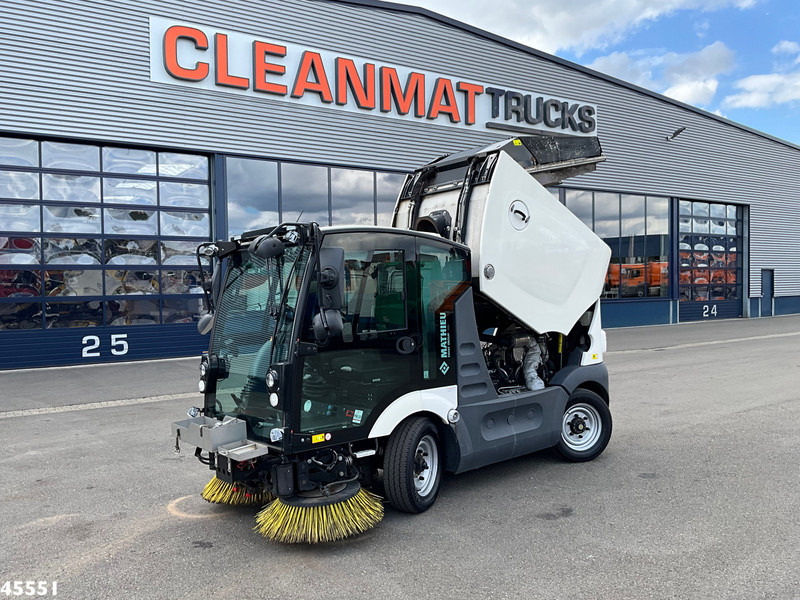 Mathieu MC 210 Azura Flex Euro 6 - Balayeuse de voirie: photos 2 Mathieu MC 210 Azura Flex Euro 6 - Balayeuse de voirie: photos 2