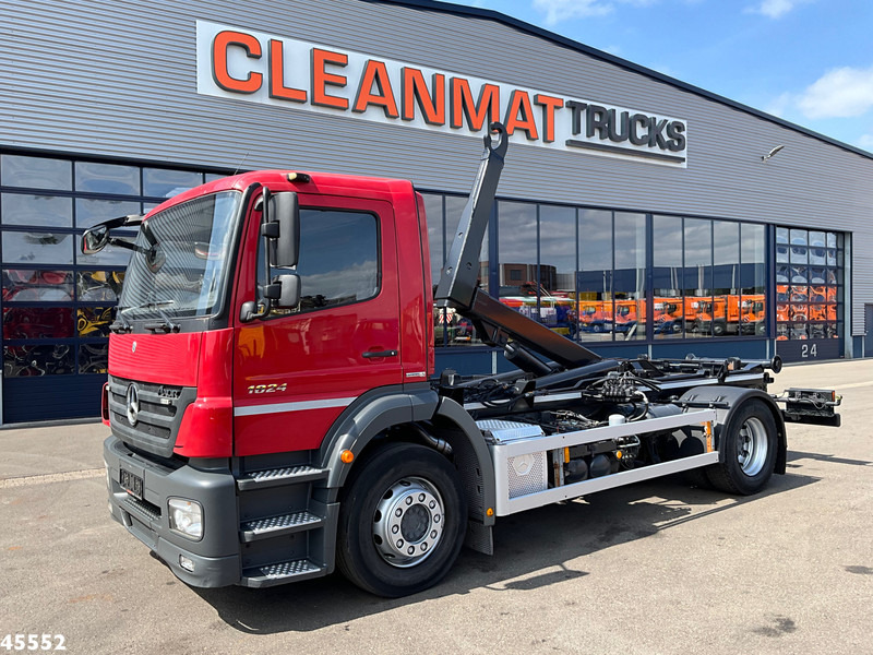 Mercedes-Benz Axor 1824 Euro 5 14 Ton haakarmsysteem - Camion ampliroll: photos 1 Mercedes-Benz Axor 1824 Euro 5 14 Ton haakarmsysteem - Camion ampliroll: photos 1