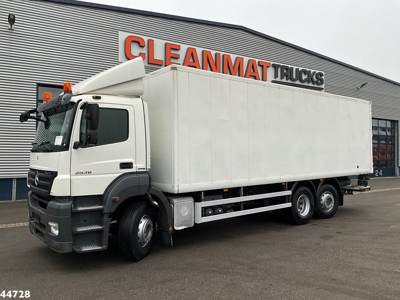 Mercedes-Benz Axor 2636 6x2 Dhollandia laadklep Just 265.901 km! - Camion fourgon: photos 2 Mercedes-Benz Axor 2636 6x2 Dhollandia laadklep Just 265.901 km! - Camion fourgon: photos 2