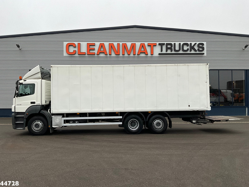 Mercedes-Benz Axor 2636 6x2 Dhollandia laadklep Just 265.901 km! - Camion fourgon: photos 1 Mercedes-Benz Axor 2636 6x2 Dhollandia laadklep Just 265.901 km! - Camion fourgon: photos 1
