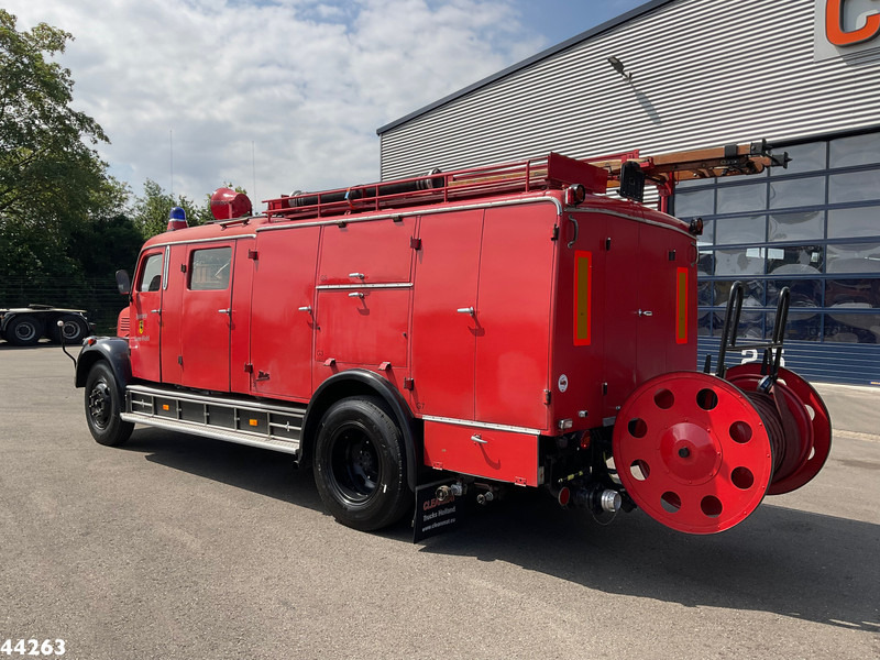 Mercedes-Benz LF 311 Oldtimer Feuerwehrfahrzeug Just 35.940 km! - Camion de pompier: photos 3 Mercedes-Benz LF 311 Oldtimer Feuerwehrfahrzeug Just 35.940 km! - Camion de pompier: photos 3
