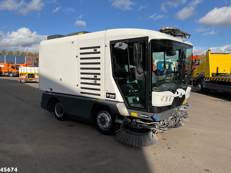 Ravo 540 Euro 6 - Balayeuse de voirie: photos 3 Ravo 540 Euro 6 - Balayeuse de voirie: photos 3