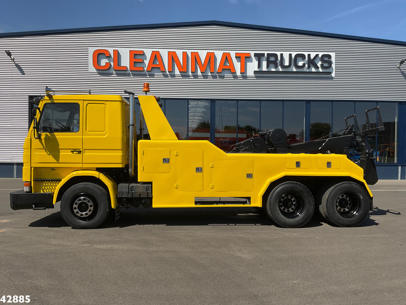 Scania R 142-H.400 6x2 Abschlepp "Gerestaureerde Oldtimer" - Remorqueuse: photos 4 Scania R 142-H.400 6x2 Abschlepp "Gerestaureerde Oldtimer" - Remorqueuse: photos 4