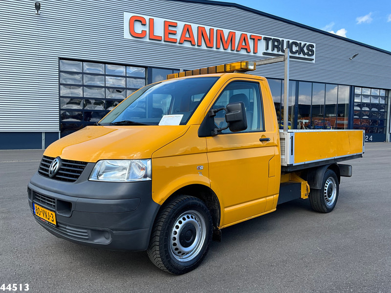 Volkswagen Transporter 2.0 300 Manual - Camion plateau: photos 1 Volkswagen Transporter 2.0 300 Manual - Camion plateau: photos 1