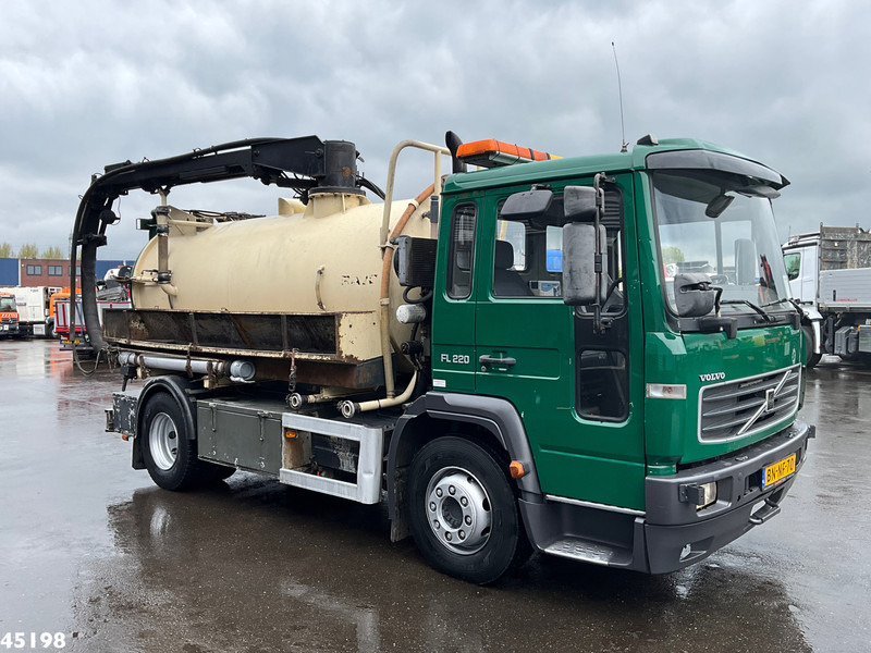 Volvo FL 220 Ravo 7,5m³ kolkenzuiger Just 165.156 km! - Camion hydrocureur: photos 4 Volvo FL 220 Ravo 7,5m³ kolkenzuiger Just 165.156 km! - Camion hydrocureur: photos 4