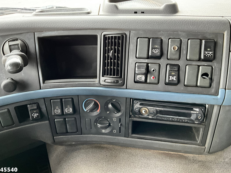 Camion ampliroll, Camion grue Volvo FM 340 6x4 Fassi 19 Tonmeter laadkraan: photos 14