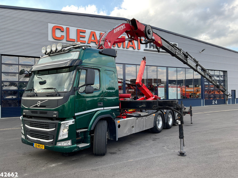 Volvo FM 460 8x4 TRIDEM Euro 6 32 Tonmeter laadkraan - Camion ampliroll, Camion grue: photos 1 Volvo FM 460 8x4 TRIDEM Euro 6 32 Tonmeter laadkraan - Camion ampliroll, Camion grue: photos 1