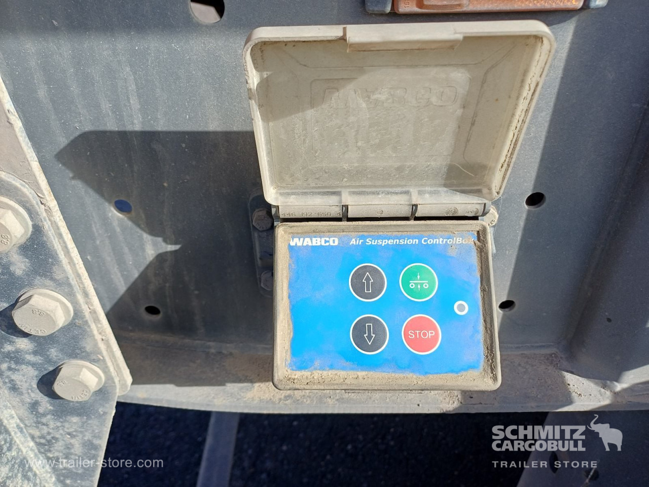 LANGENDORF Auflieger Kipper Stahlrundmulde 24m³ - Semi-remorque benne: photos 2 LANGENDORF Auflieger Kipper Stahlrundmulde 24m³ - Semi-remorque benne: photos 2