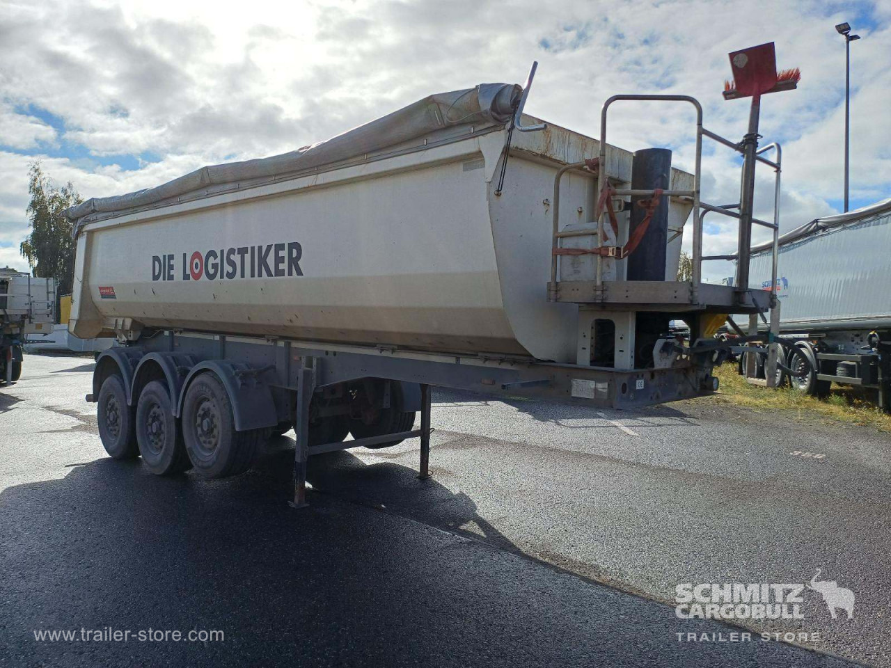 LANGENDORF Auflieger Kipper Stahlrundmulde 24m³ - Semi-remorque benne: photos 1 LANGENDORF Auflieger Kipper Stahlrundmulde 24m³ - Semi-remorque benne: photos 1