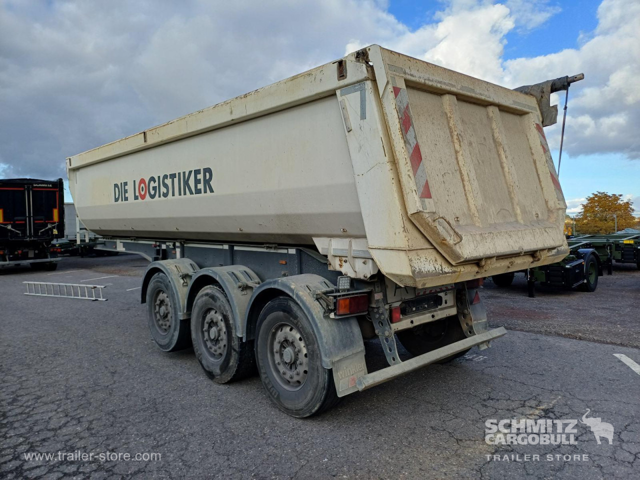 LANGENDORF Auflieger Kipper Stahlrundmulde 24m³ - Semi-remorque benne: photos 4 LANGENDORF Auflieger Kipper Stahlrundmulde 24m³ - Semi-remorque benne: photos 4