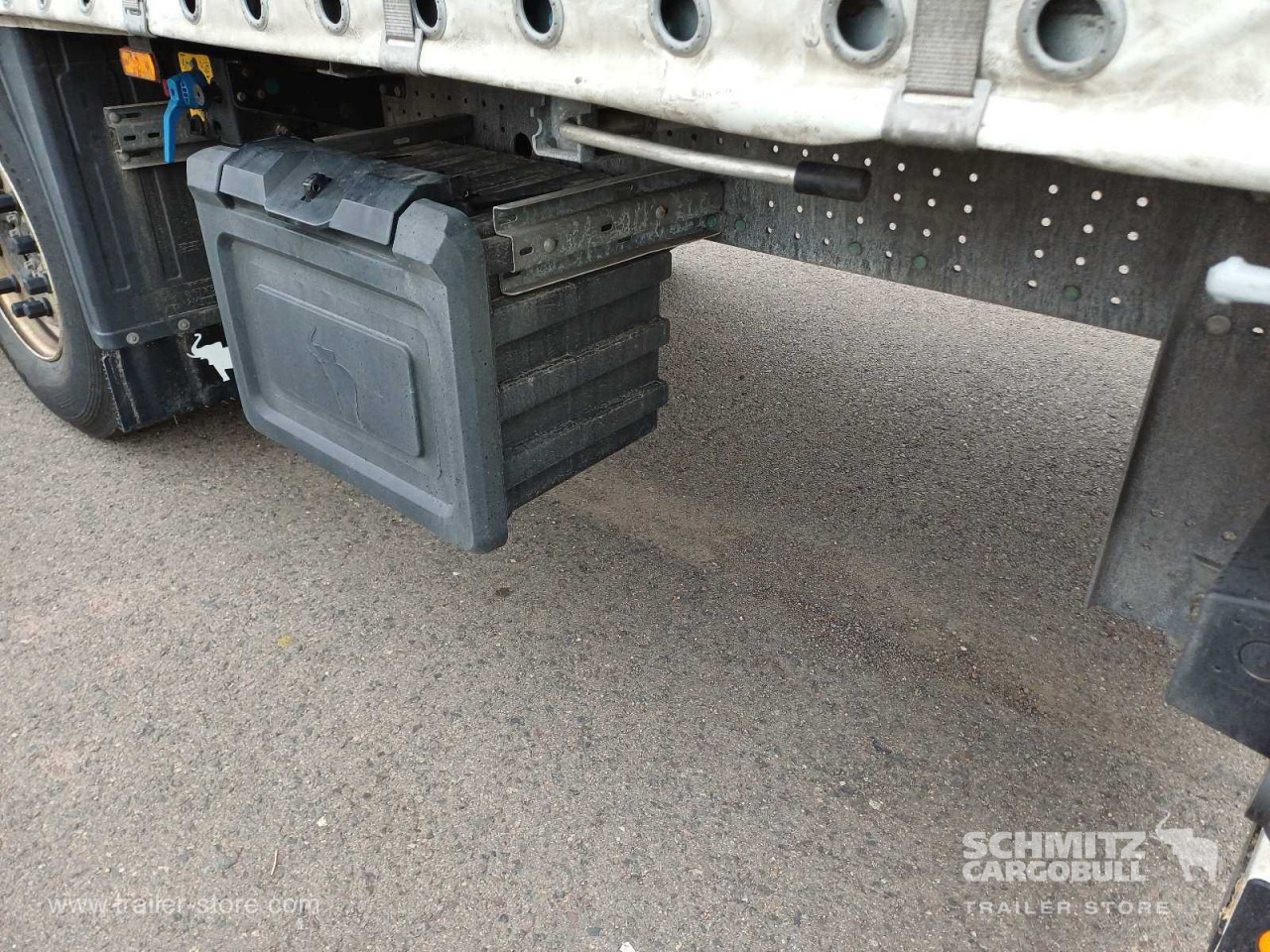 SCHMITZ Auflieger Curtainsider Standard - Semi-remorque rideaux coulissants: photos 5 SCHMITZ Auflieger Curtainsider Standard - Semi-remorque rideaux coulissants: photos 5