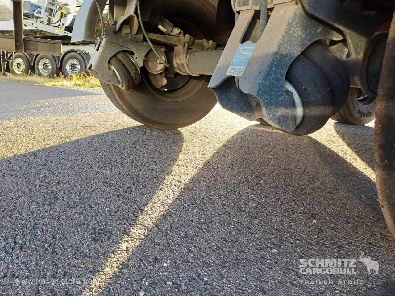 SCHMITZ Auflieger Kipper Alukastenmulde 44m³ - Semi-remorque benne: photos 3 SCHMITZ Auflieger Kipper Alukastenmulde 44m³ - Semi-remorque benne: photos 3