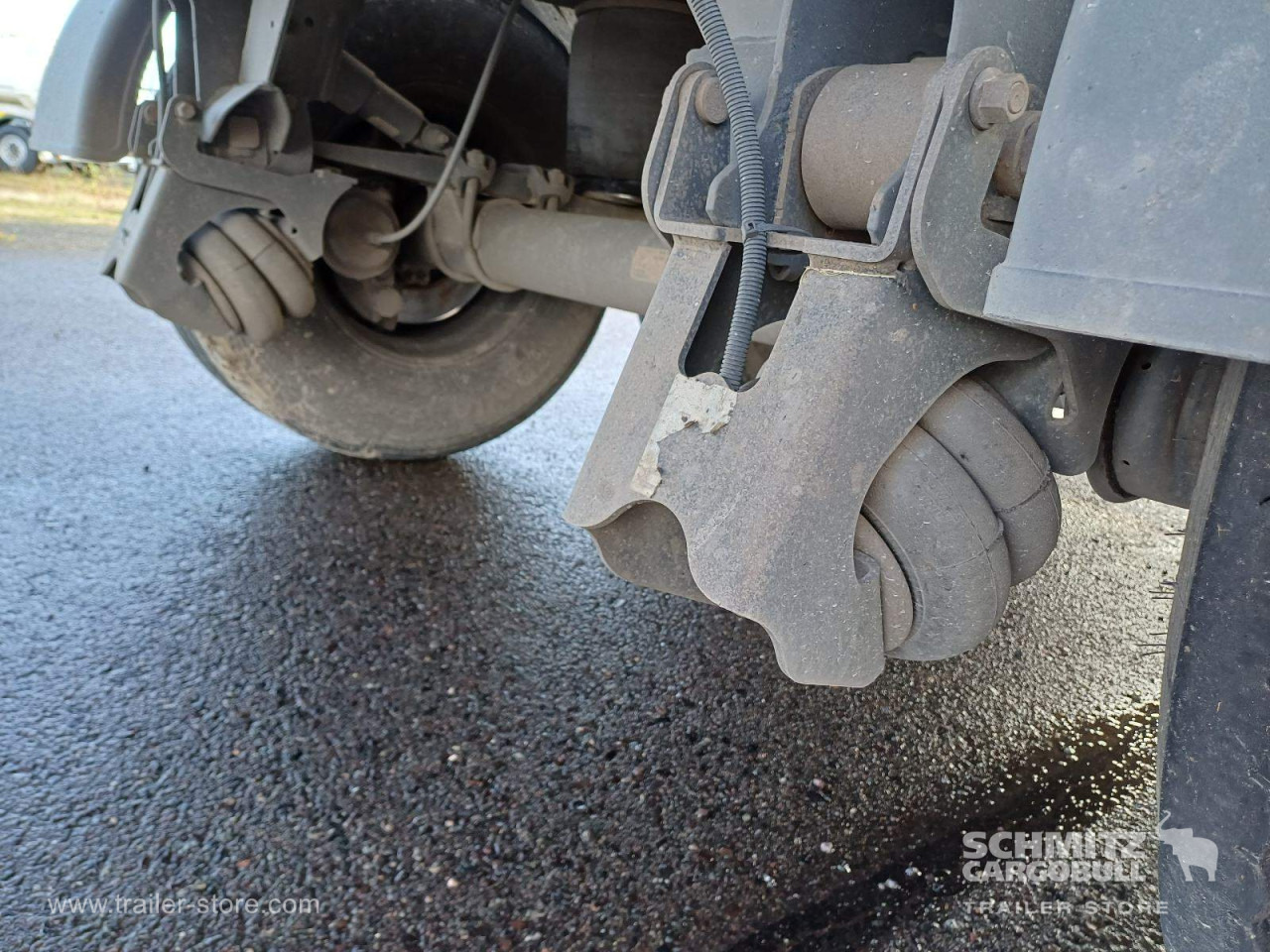 SCHMITZ Auflieger Kipper Stahlrundmulde 24m³ - Semi-remorque benne: photos 3 SCHMITZ Auflieger Kipper Stahlrundmulde 24m³ - Semi-remorque benne: photos 3