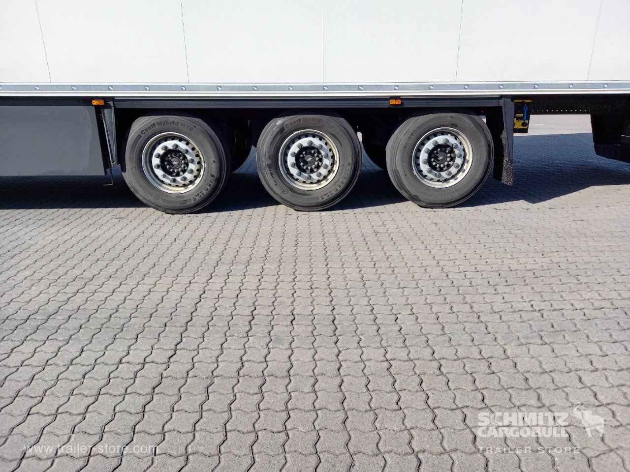 SCHMITZ Auflieger Tiefkühler Standard Double deck - Semi-remorque isothermique: photos 2 SCHMITZ Auflieger Tiefkühler Standard Double deck - Semi-remorque isothermique: photos 2