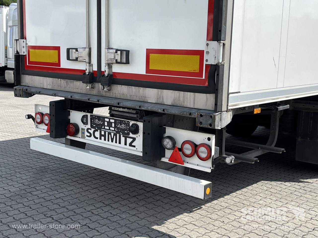 SCHMITZ Auflieger Tiefkühler Standard Double deck - Semi-remorque isothermique: photos 3 SCHMITZ Auflieger Tiefkühler Standard Double deck - Semi-remorque isothermique: photos 3