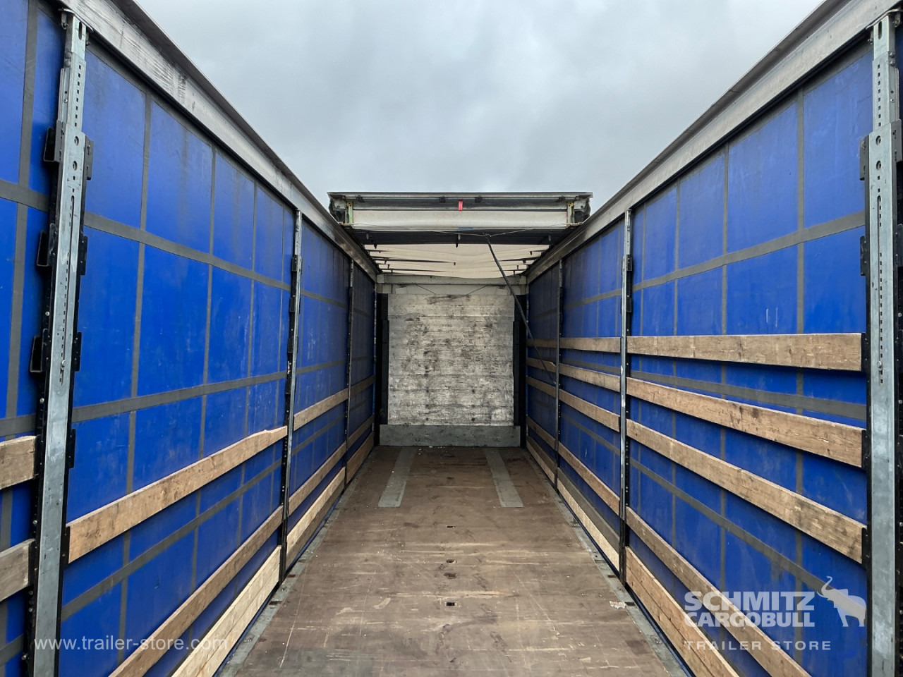 SCHMITZ Curtainsider Mega - Semi-remorque rideaux coulissants: photos 5 SCHMITZ Curtainsider Mega - Semi-remorque rideaux coulissants: photos 5