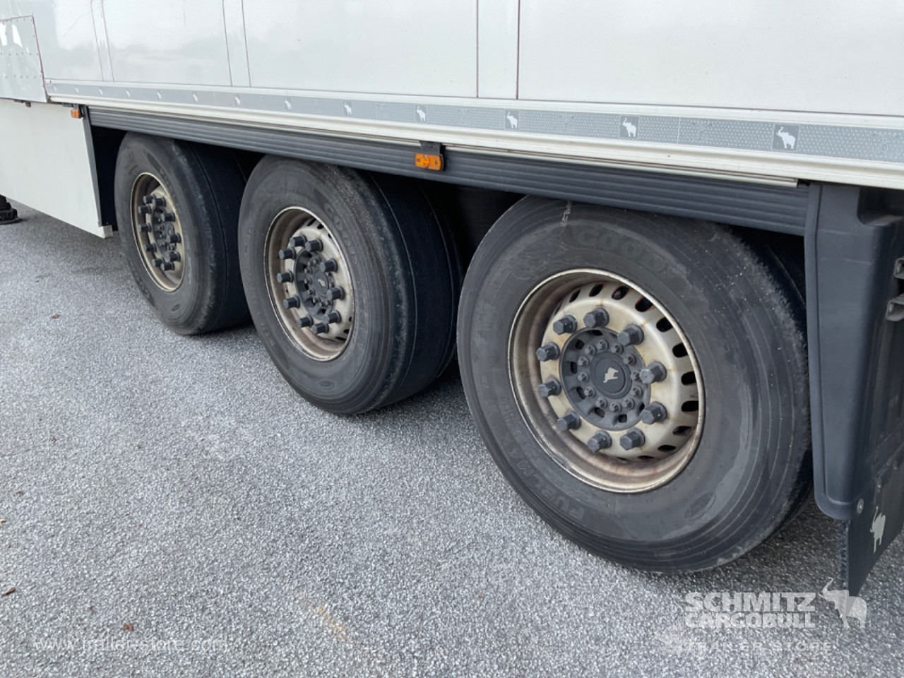 SCHMITZ Reefer Standard Double deck - Semi-remorque isothermique: photos 4 SCHMITZ Reefer Standard Double deck - Semi-remorque isothermique: photos 4