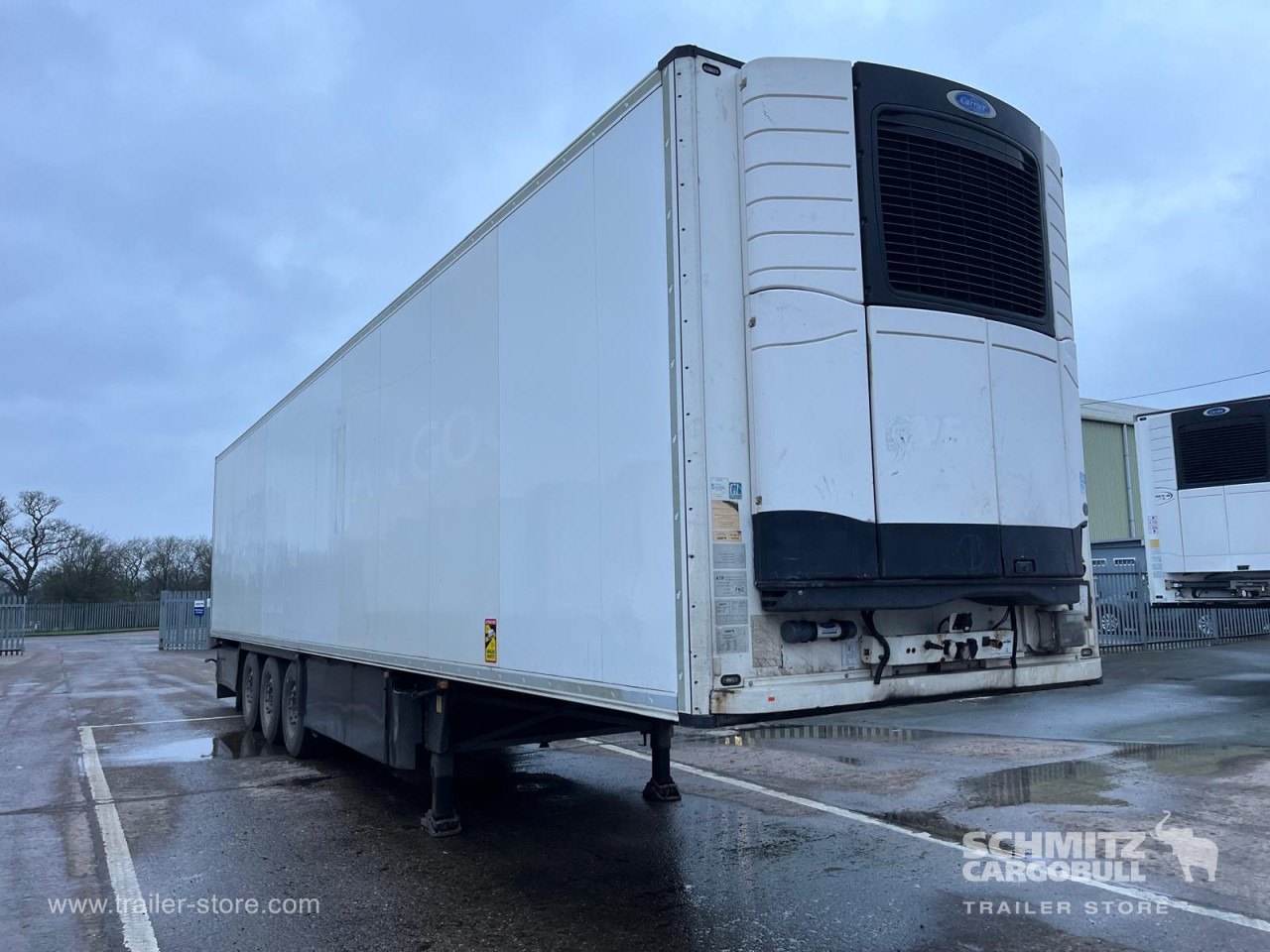 SCHMITZ Reefer Meat hanging system - Semi-remorque isothermique: photos 1 SCHMITZ Reefer Meat hanging system - Semi-remorque isothermique: photos 1