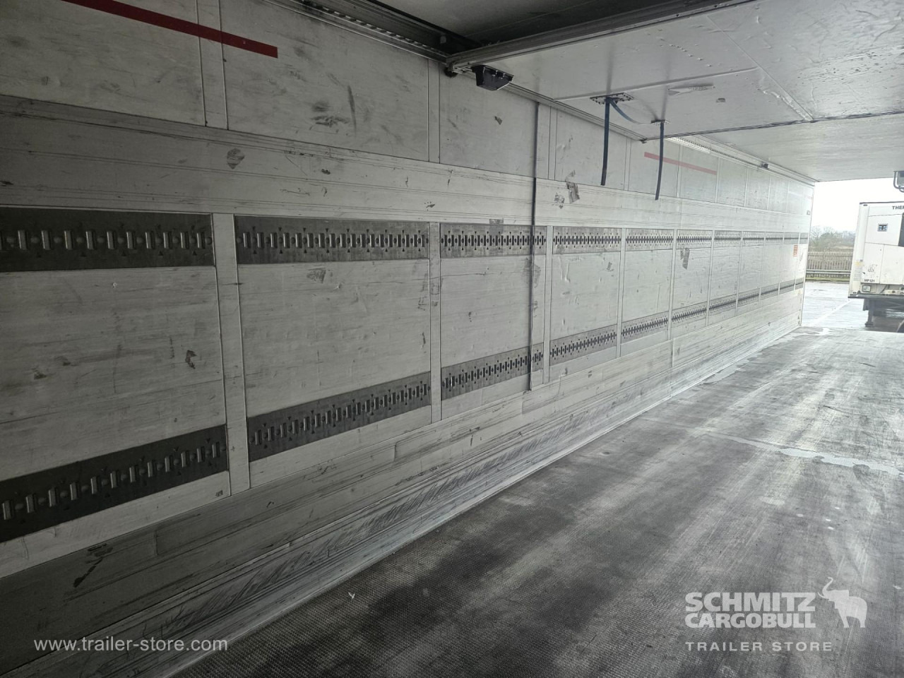 SCHMITZ Reefer Multitemp - Semi-remorque isothermique: photos 3 SCHMITZ Reefer Multitemp - Semi-remorque isothermique: photos 3
