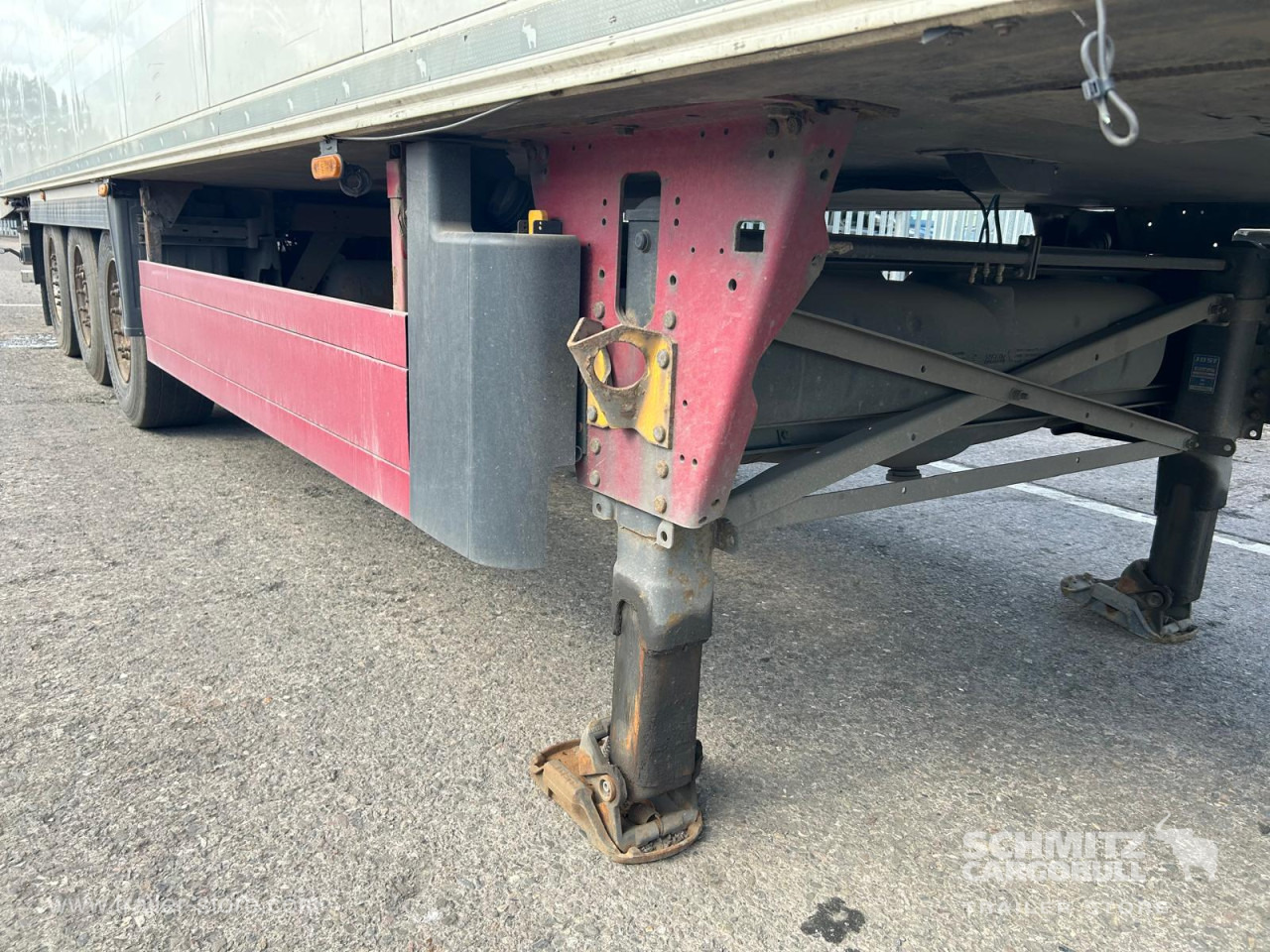 SCHMITZ Reefer Multitemp - Semi-remorque isothermique: photos 4 SCHMITZ Reefer Multitemp - Semi-remorque isothermique: photos 4