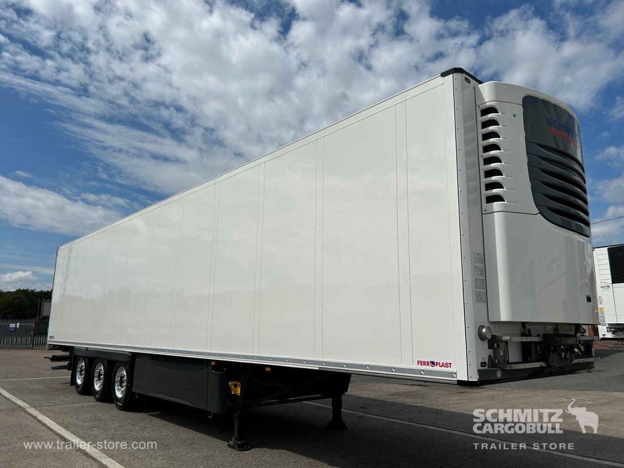 SCHMITZ Reefer Multitemp - Semi-remorque isothermique: photos 1 SCHMITZ Reefer Multitemp - Semi-remorque isothermique: photos 1