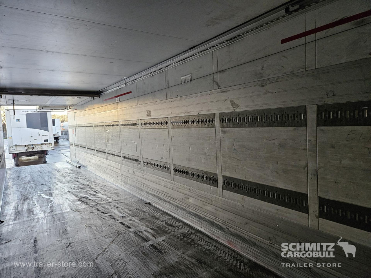 SCHMITZ Reefer Multitemp - Semi-remorque isothermique: photos 3 SCHMITZ Reefer Multitemp - Semi-remorque isothermique: photos 3