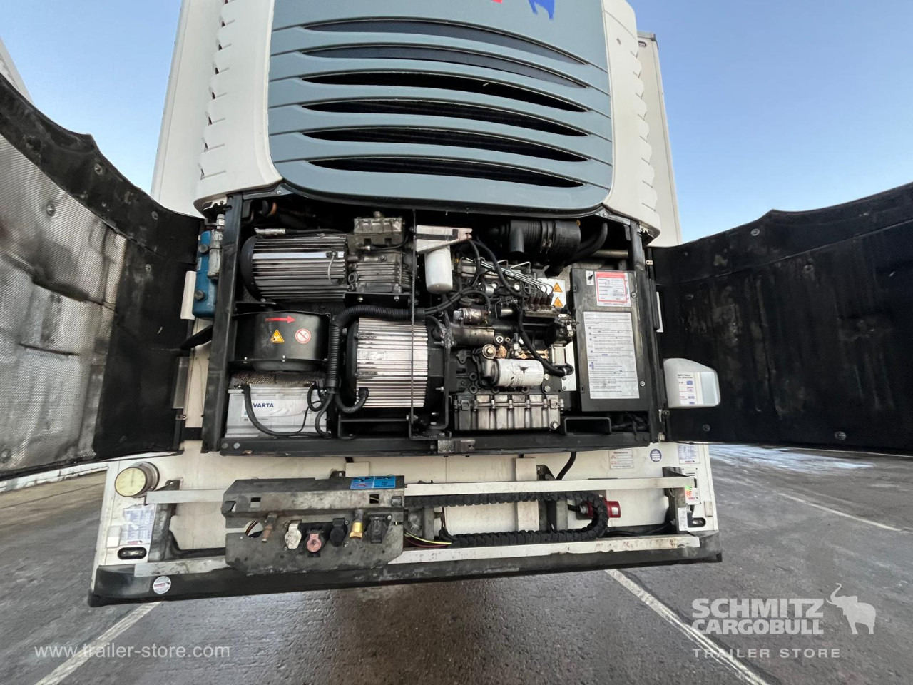SCHMITZ Reefer Standard - Semi-remorque isothermique: photos 2 SCHMITZ Reefer Standard - Semi-remorque isothermique: photos 2