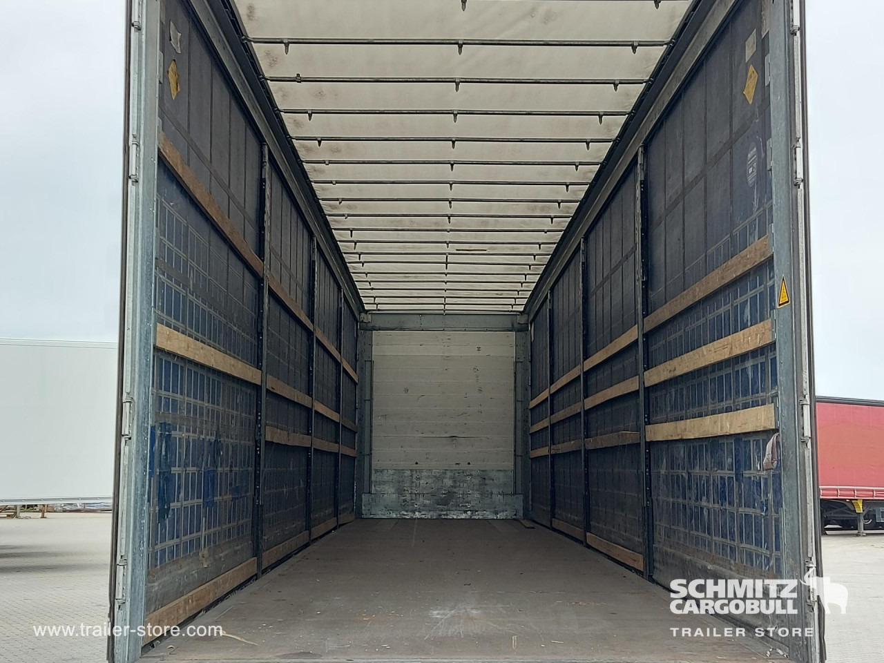 SCHMITZ Curtainsider Mega - Semi-remorque rideaux coulissants: photos 2 SCHMITZ Curtainsider Mega - Semi-remorque rideaux coulissants: photos 2