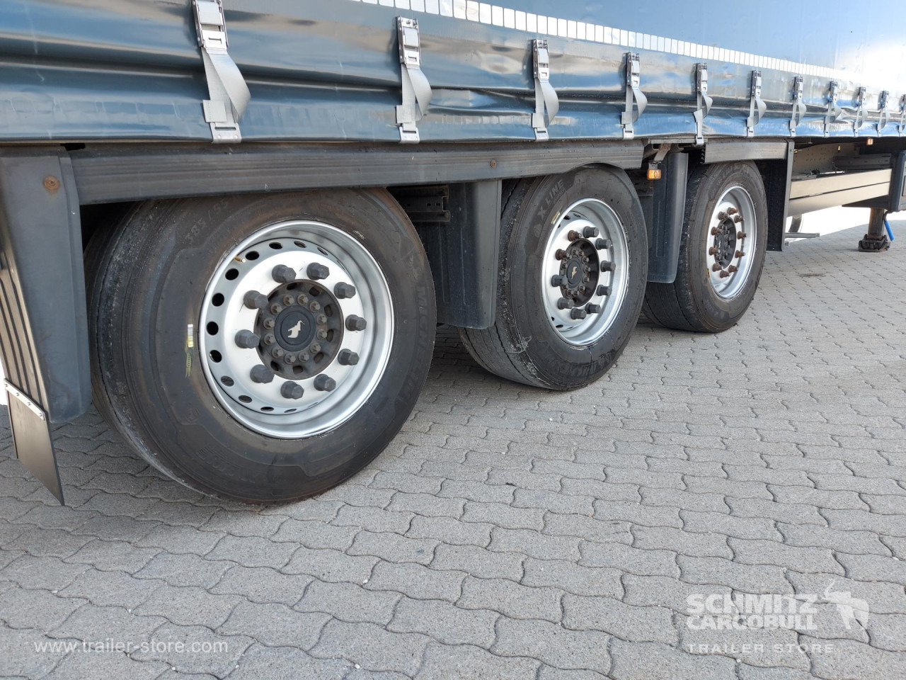 SCHMITZ Curtainsider Mega - Semi-remorque rideaux coulissants: photos 3 SCHMITZ Curtainsider Mega - Semi-remorque rideaux coulissants: photos 3