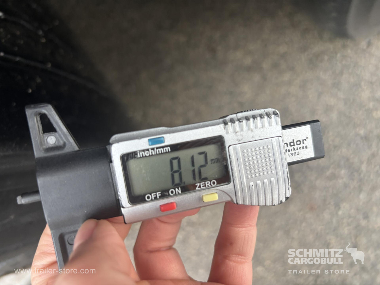 KRONE Curtainsider Standard - Semi-remorque rideaux coulissants: photos 3 KRONE Curtainsider Standard - Semi-remorque rideaux coulissants: photos 3