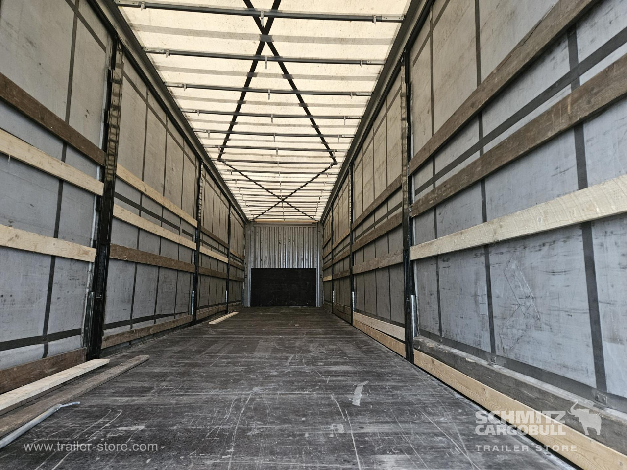 KAESSBOHRER Curtainsider Standard - Semi-remorque rideaux coulissants: photos 5 KAESSBOHRER Curtainsider Standard - Semi-remorque rideaux coulissants: photos 5