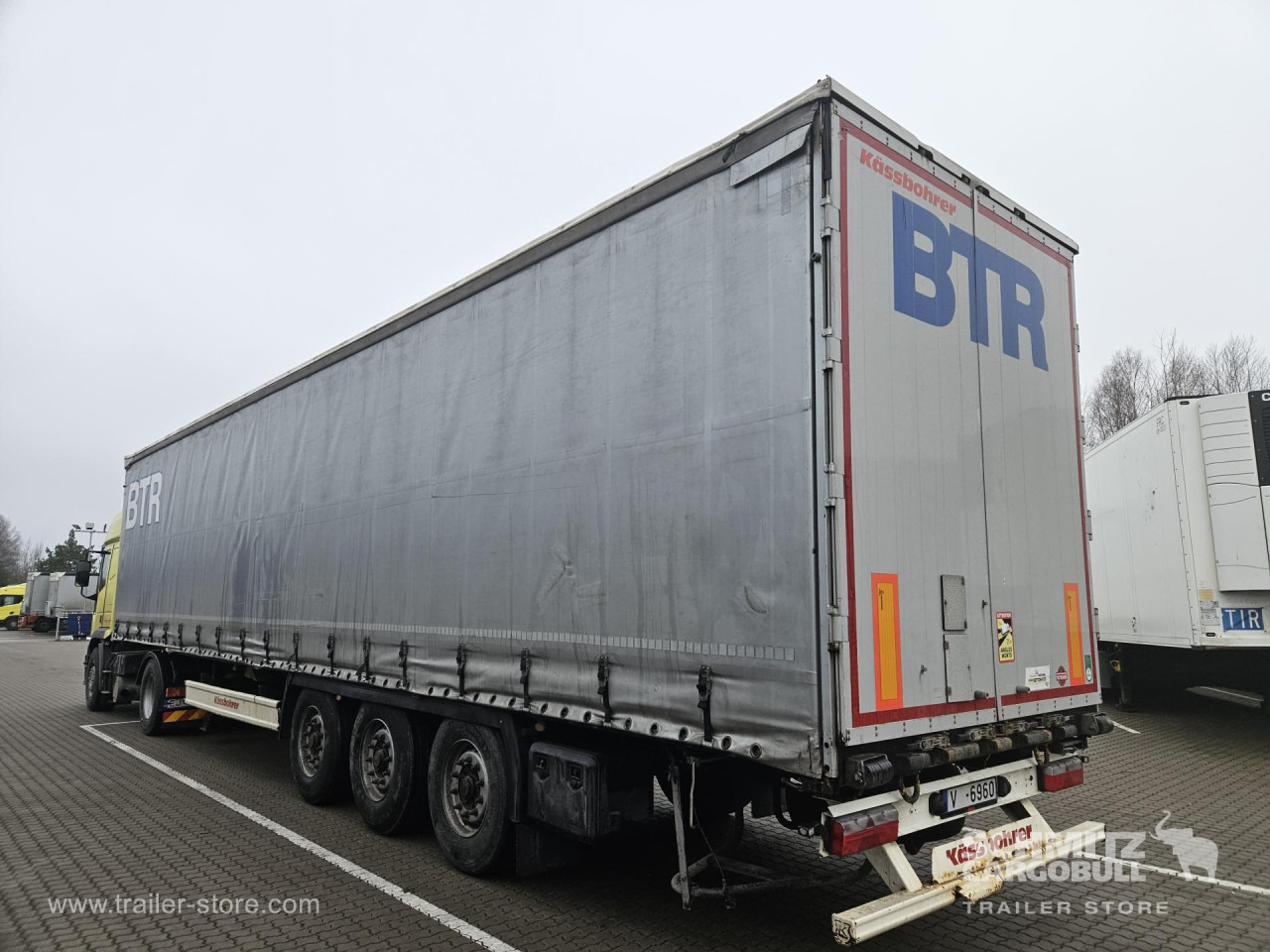 KAESSBOHRER Curtainsider Standard - Semi-remorque rideaux coulissants: photos 2 KAESSBOHRER Curtainsider Standard - Semi-remorque rideaux coulissants: photos 2