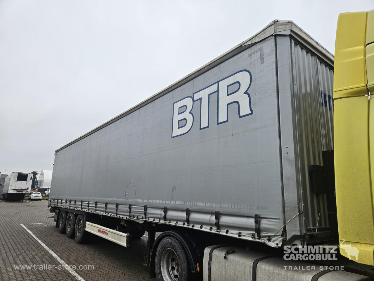 KAESSBOHRER Curtainsider Standard - Semi-remorque rideaux coulissants: photos 4 KAESSBOHRER Curtainsider Standard - Semi-remorque rideaux coulissants: photos 4