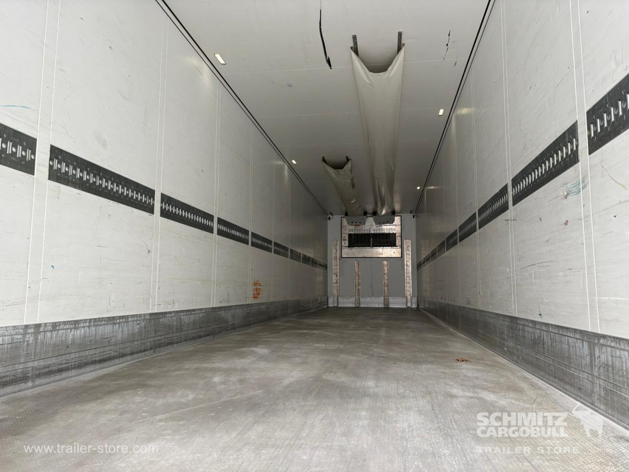 SCHMITZ Reefer Standard - Semi-remorque isothermique: photos 2 SCHMITZ Reefer Standard - Semi-remorque isothermique: photos 2