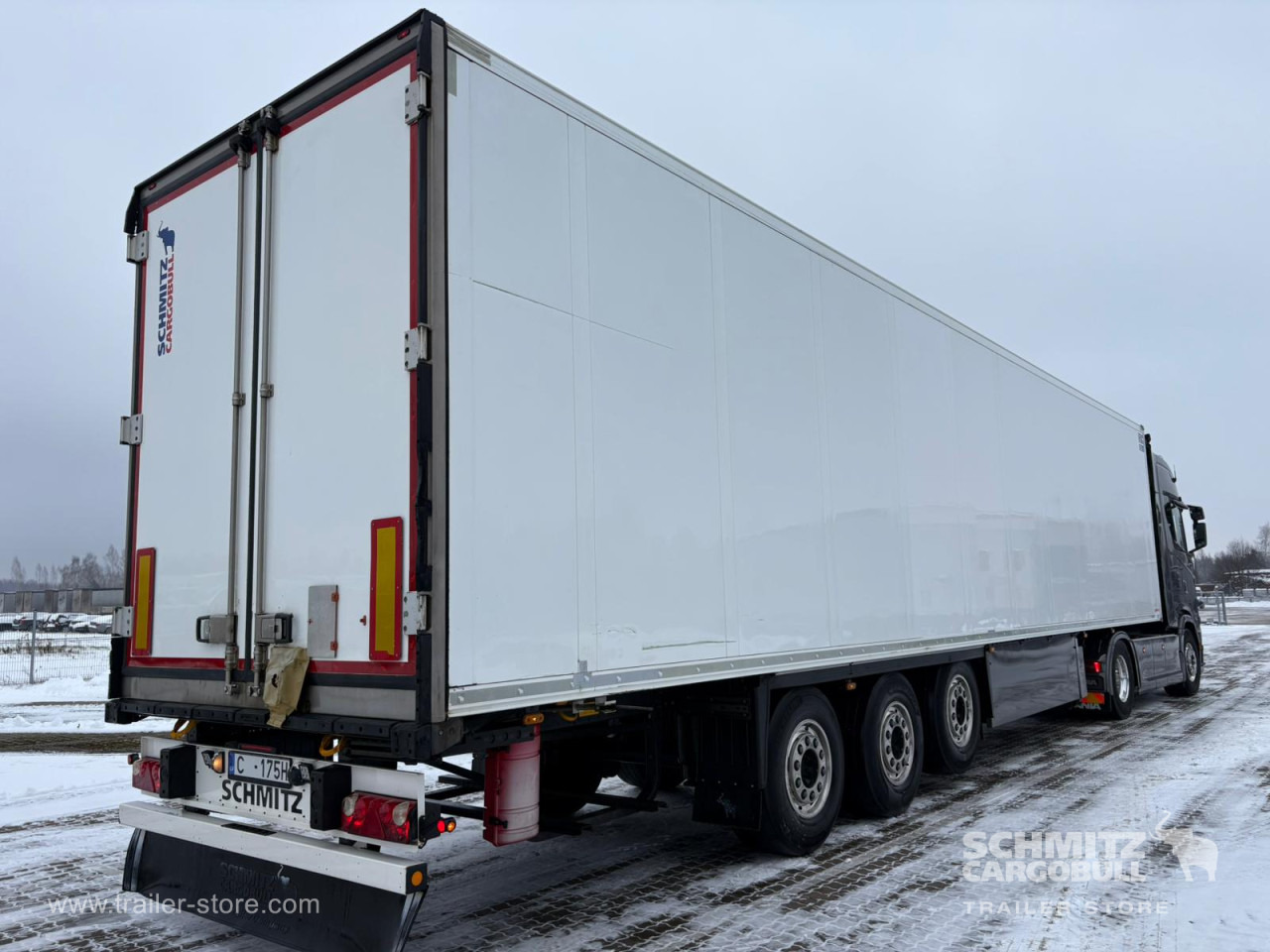 SCHMITZ Reefer Standard - Semi-remorque isothermique: photos 1 SCHMITZ Reefer Standard - Semi-remorque isothermique: photos 1