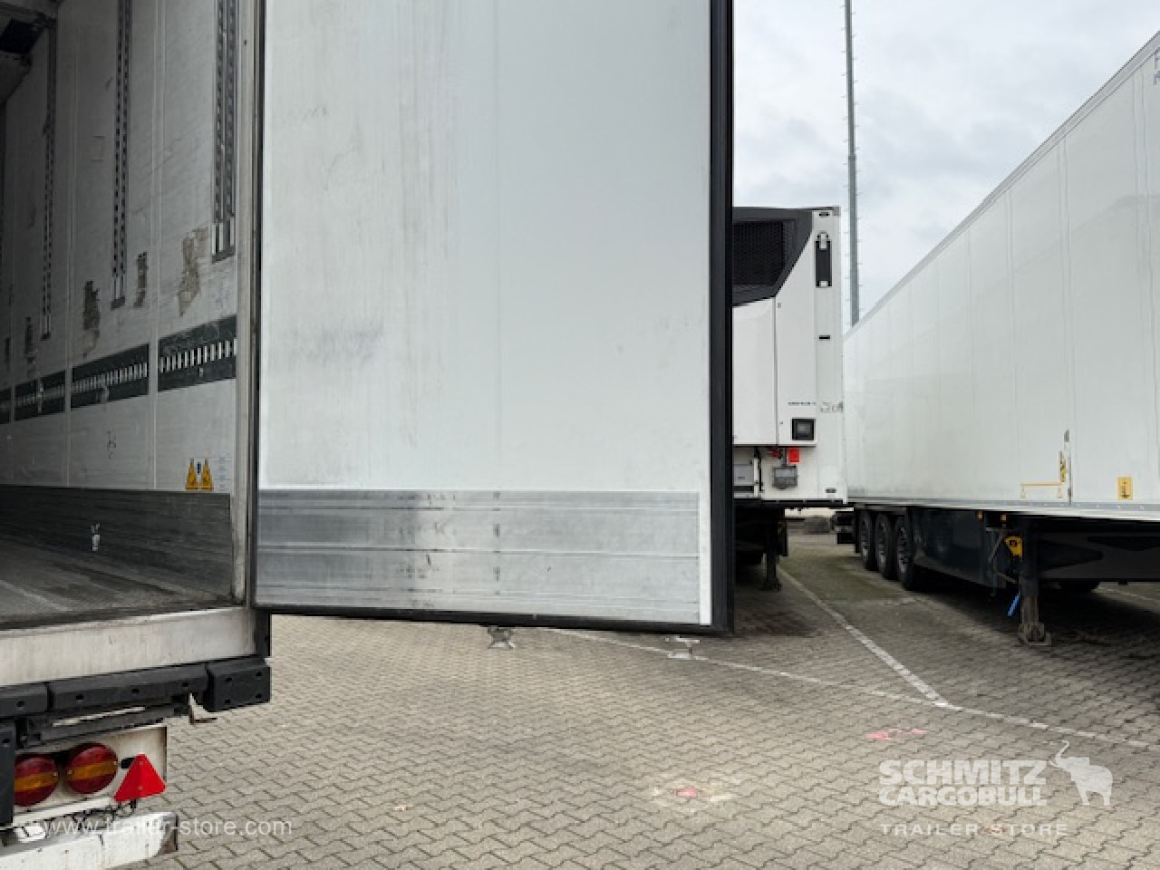 SCHMITZ Oplegger Vries Multitemp Double deck - Semi-remorque isothermique: photos 2 SCHMITZ Oplegger Vries Multitemp Double deck - Semi-remorque isothermique: photos 2