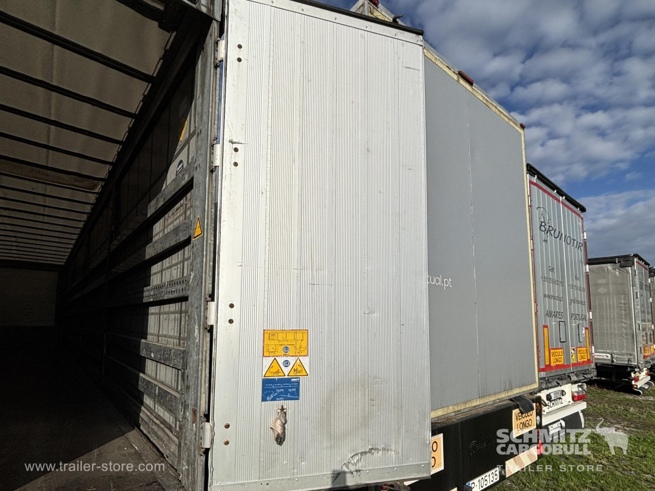 SCHMITZ Curtainsider Varios - Semi-remorque rideaux coulissants: photos 5 SCHMITZ Curtainsider Varios - Semi-remorque rideaux coulissants: photos 5