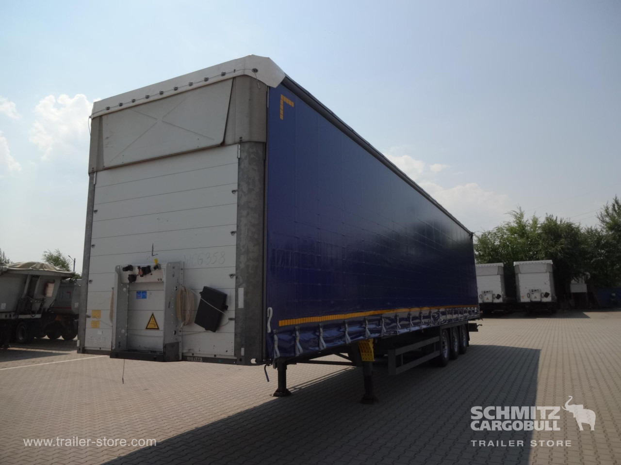 SCHMITZ Curtainsider Varios - Semi-remorque rideaux coulissants: photos 4 SCHMITZ Curtainsider Varios - Semi-remorque rideaux coulissants: photos 4
