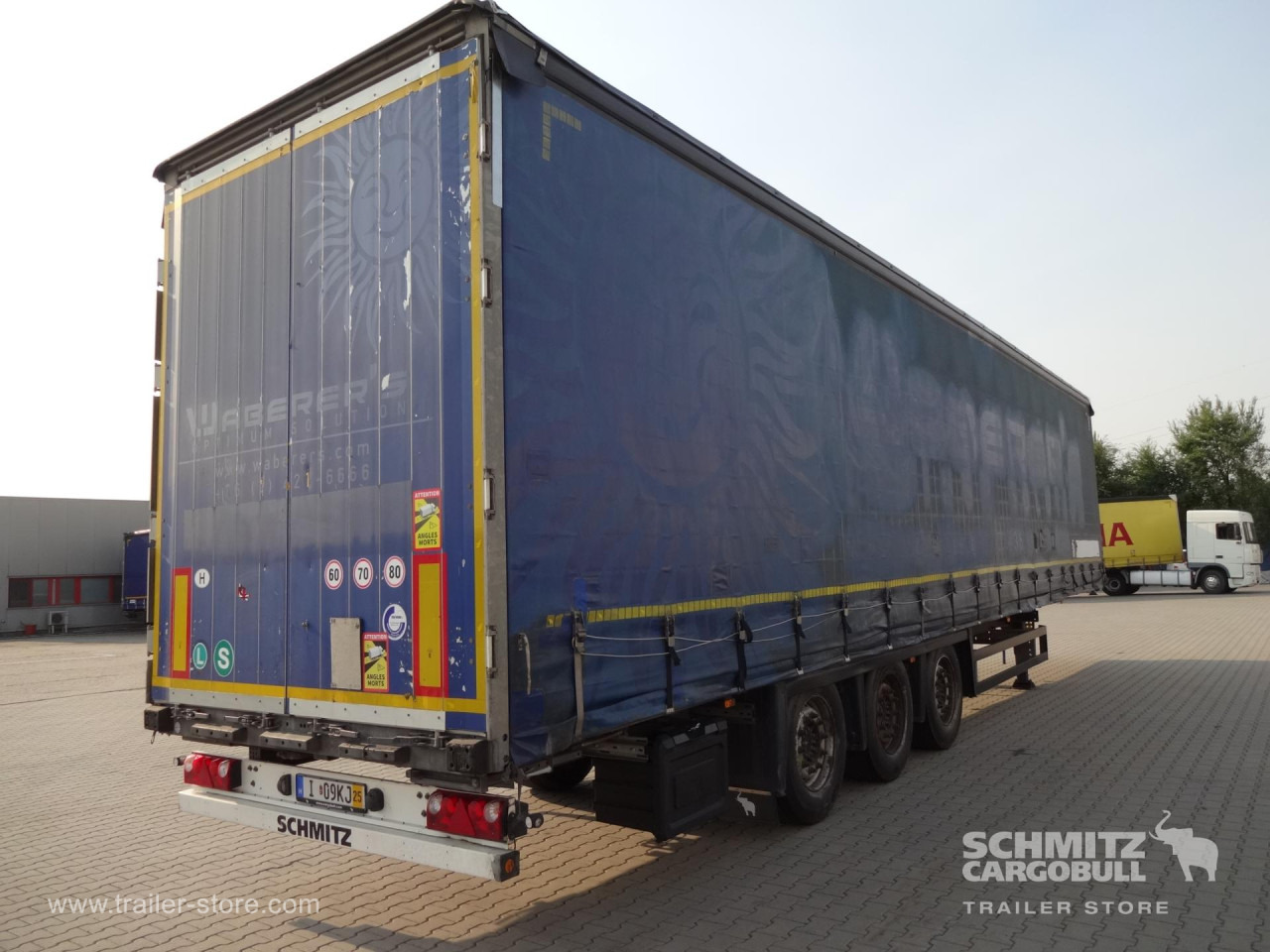 SCHMITZ Curtainsider Varios - Semi-remorque rideaux coulissants: photos 1 SCHMITZ Curtainsider Varios - Semi-remorque rideaux coulissants: photos 1