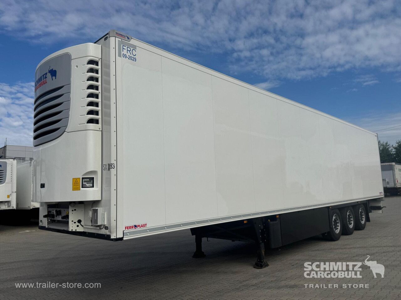 SCHMITZ Reefer Standard Double deck - Semi-remorque isothermique: photos 1 SCHMITZ Reefer Standard Double deck - Semi-remorque isothermique: photos 1