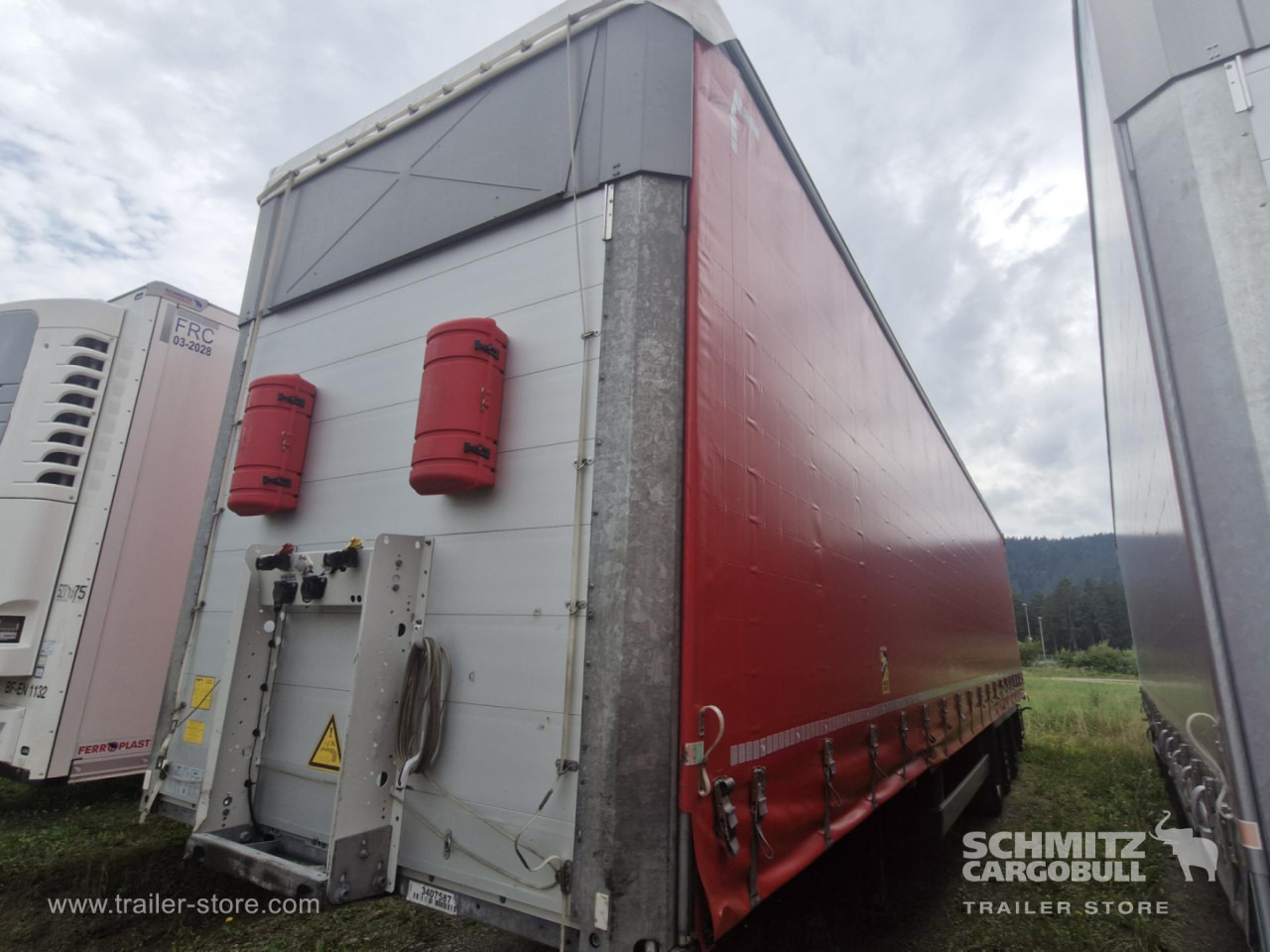 SCHMITZ Curtainsider Varios - Semi-remorque rideaux coulissants: photos 2 SCHMITZ Curtainsider Varios - Semi-remorque rideaux coulissants: photos 2