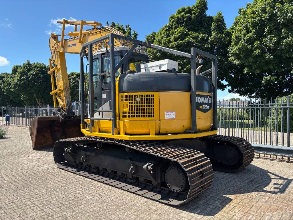 Komatsu PC 228 Uslc-3E0 - Pelle sur chenille: photos 3 Komatsu PC 228 Uslc-3E0 - Pelle sur chenille: photos 3