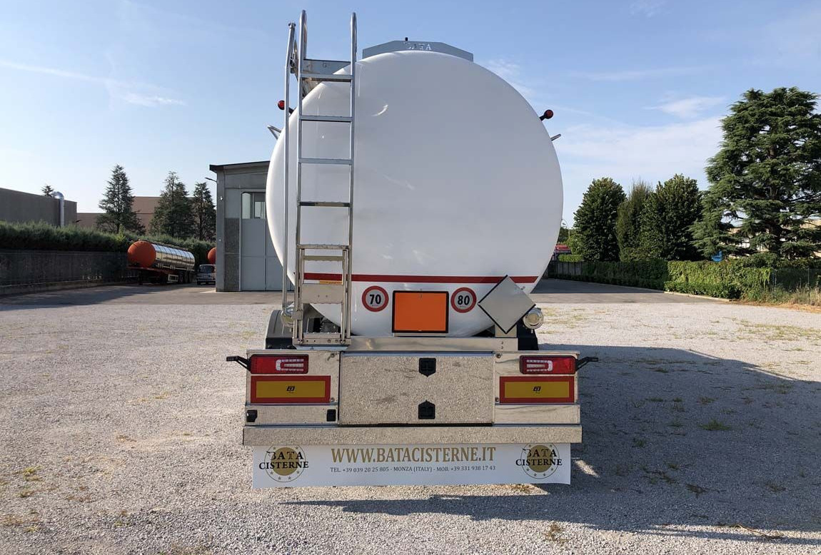 Bata CISTERNA MODELLO CHIMICA L4BH 33.000LT NUOVA - Semi-remorque citerne: photos 3 Bata CISTERNA MODELLO CHIMICA L4BH 33.000LT NUOVA - Semi-remorque citerne: photos 3